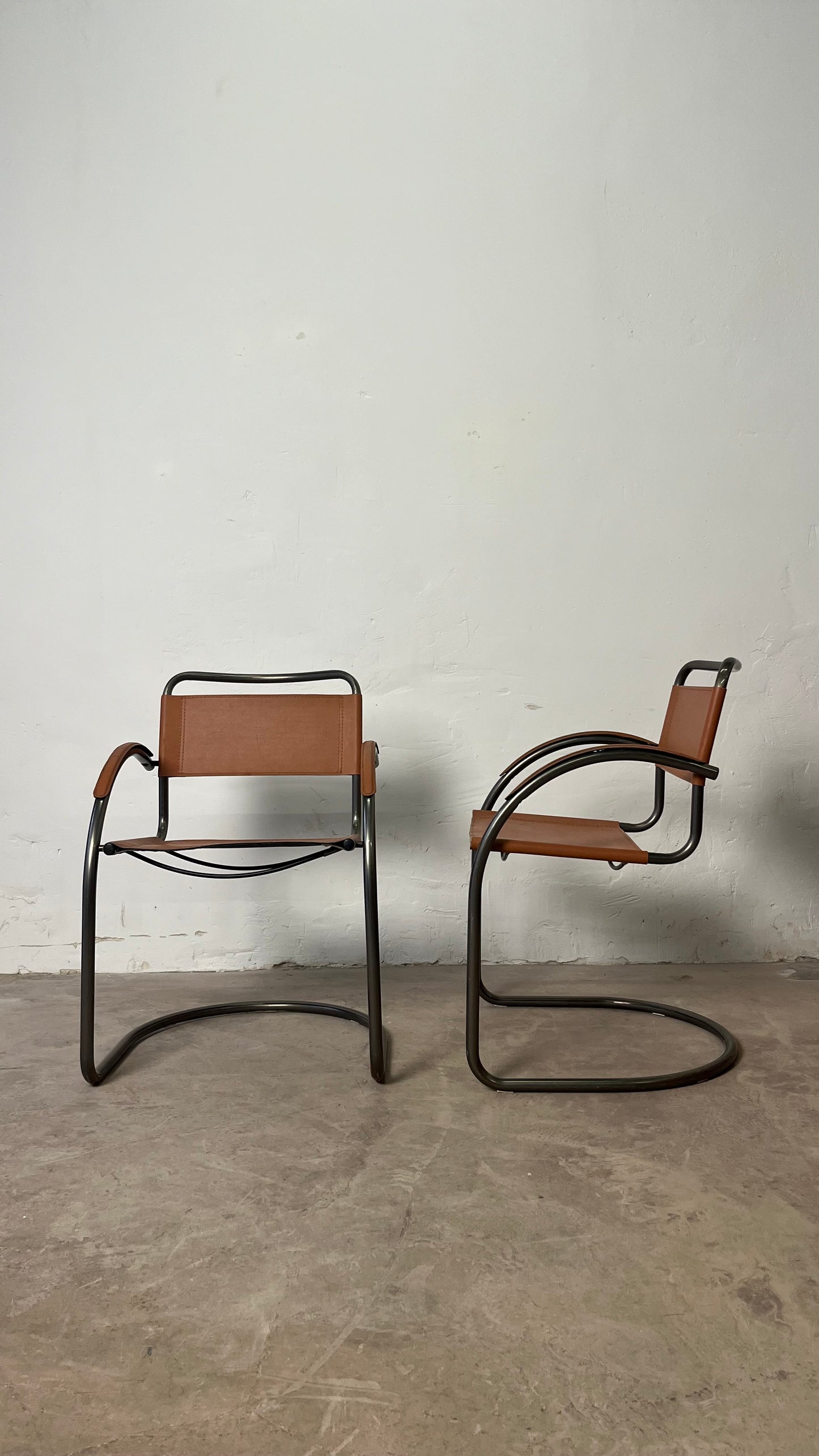 Paire de fauteuils cantilever Effezeta camel, Fabriqué en Italie, 1970