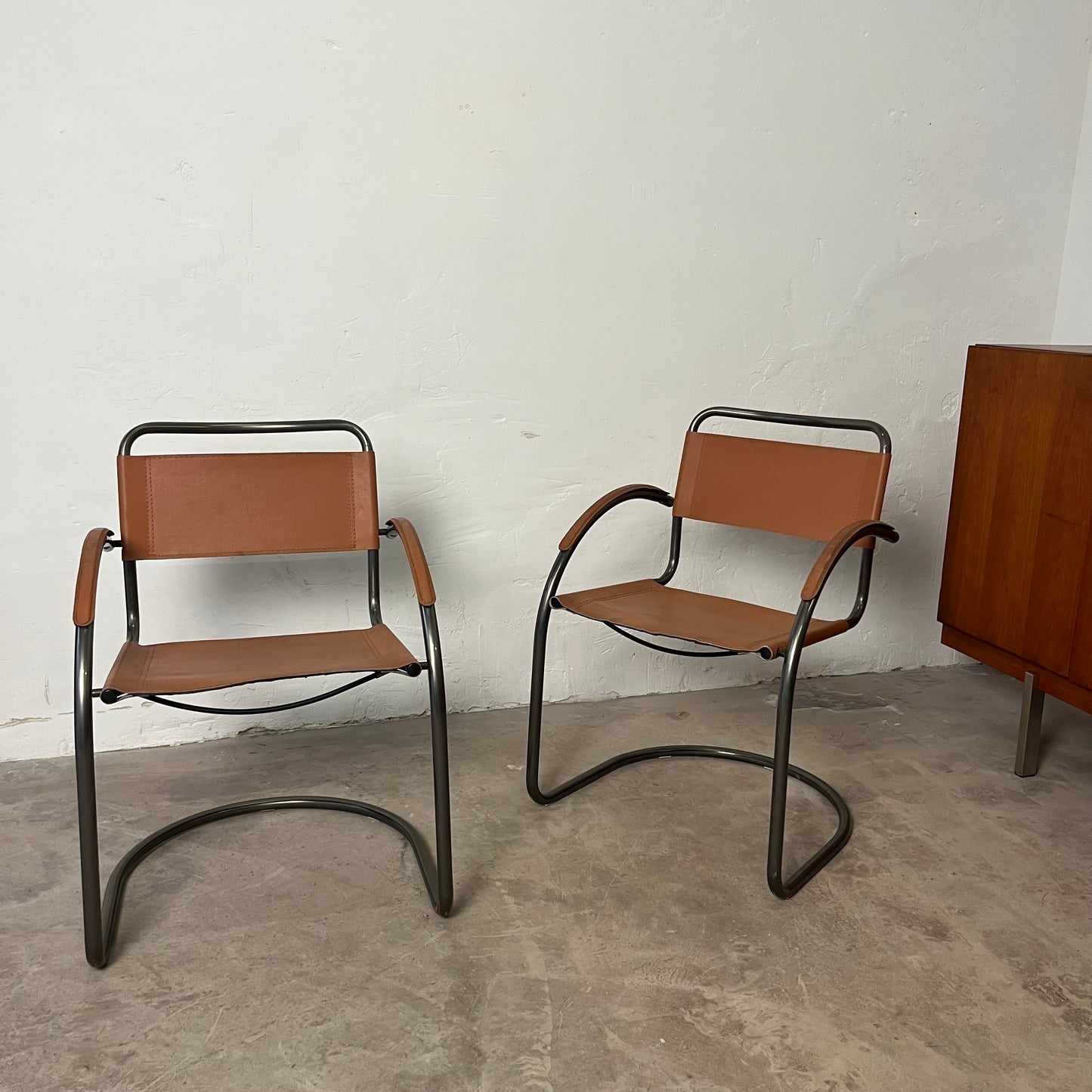 Paire de fauteuils cantilever Effezeta camel, Fabriqué en Italie, 1970